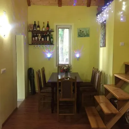 Vikendica Devojacki Bunar